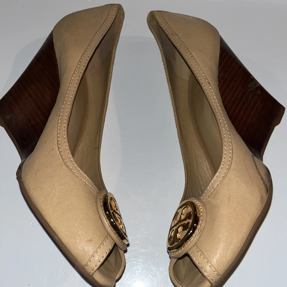Pre loved Tory Burch